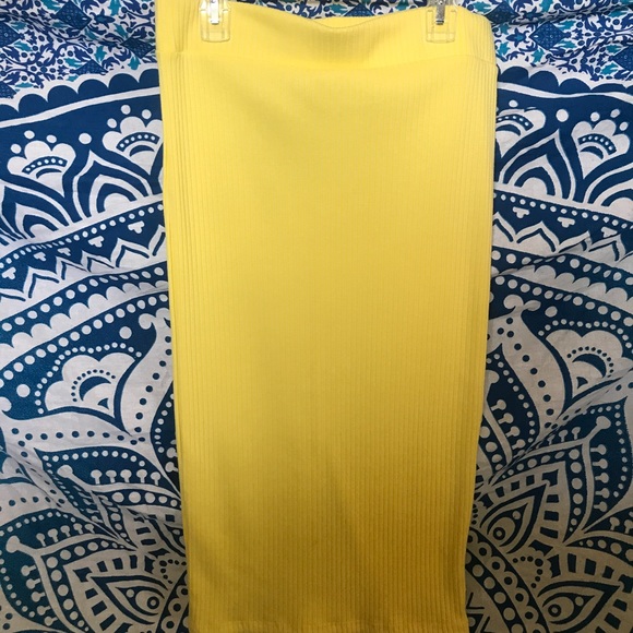 Yellow Ribbed Set - Picture 2 of 3
